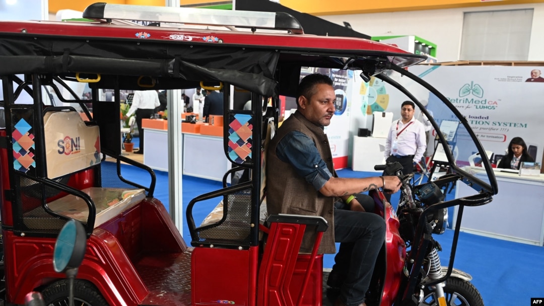 Electric rickshaw