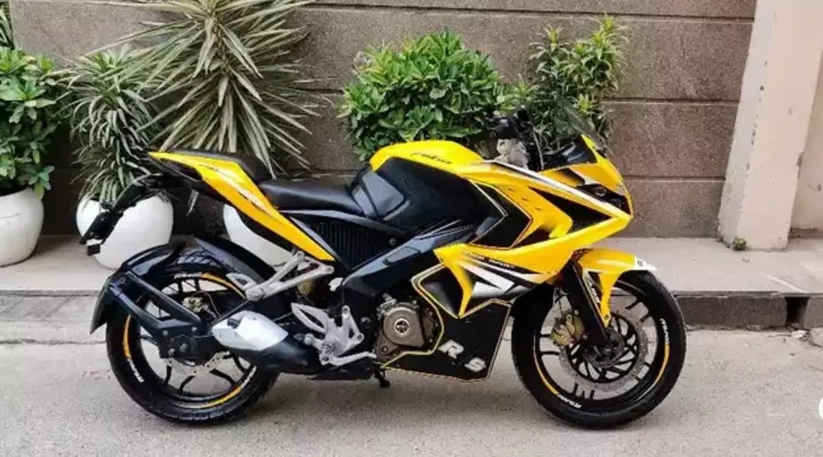 Bajaj Pulsar Rs200