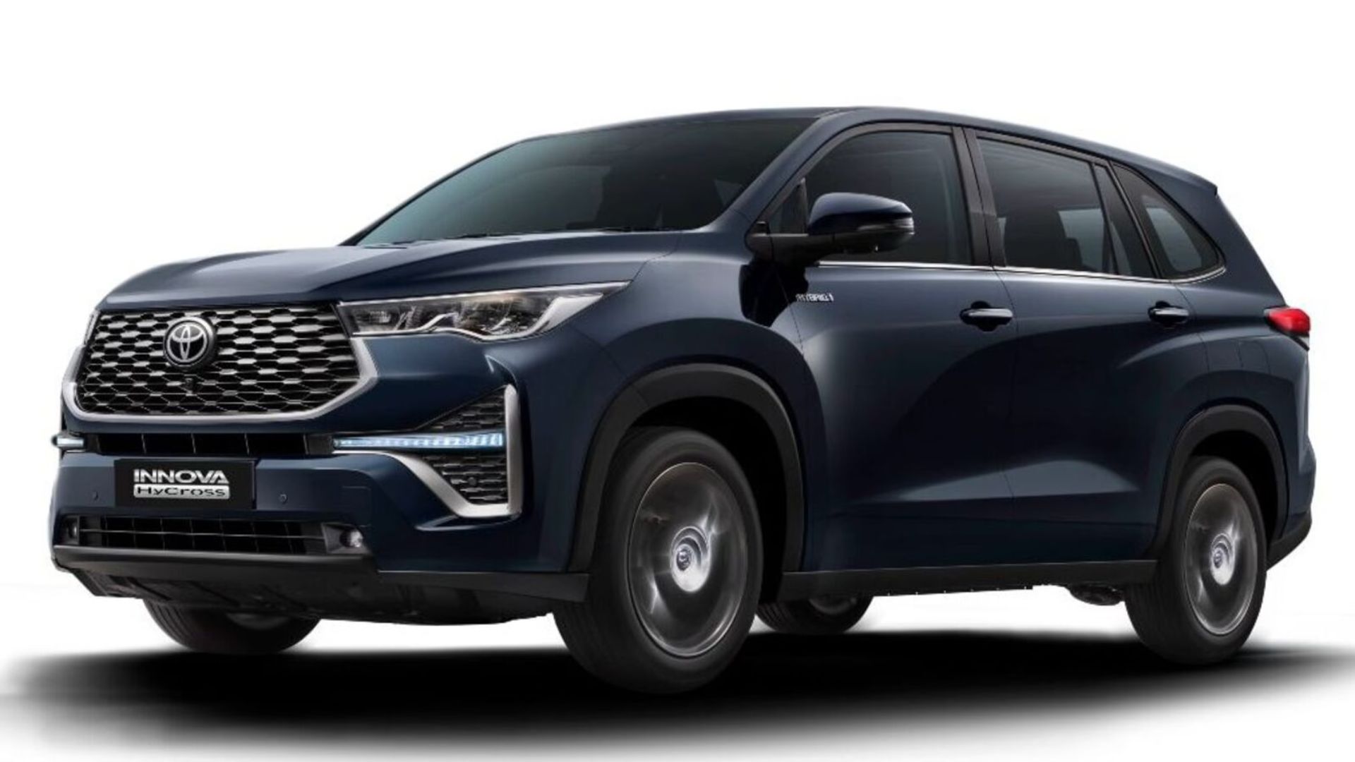 Toyota Innova Hycross